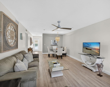 2950 Se Ocean Blvd Boulevard - Photo Thumbnail 8
