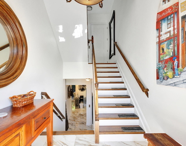 301 Del Sol Circle - Photo Thumbnail 5