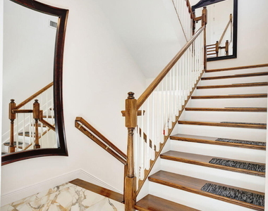 301 Del Sol Circle - Photo Thumbnail 9