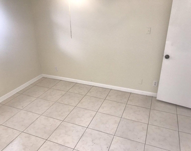 5320 Harriet Place - Photo Thumbnail 12