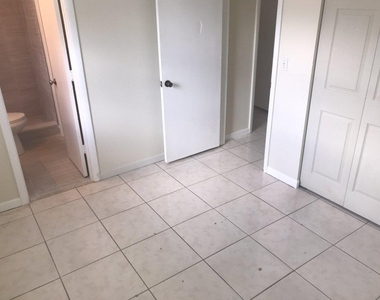 5320 Harriet Place - Photo Thumbnail 16