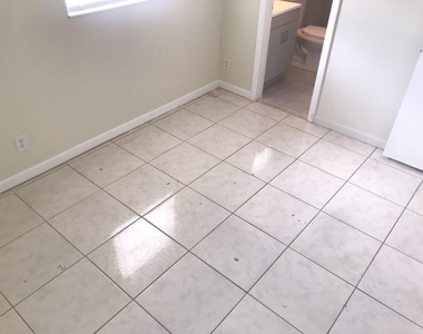 5320 Harriet Place - Photo Thumbnail 14