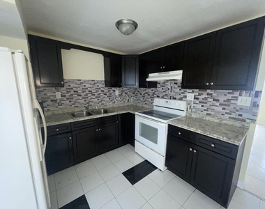 5320 Harriet Place - Photo Thumbnail 1