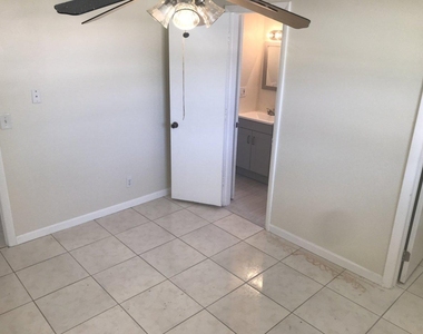 5320 Harriet Place - Photo Thumbnail 10