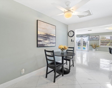 1837 16th Avenue N - Photo Thumbnail 6