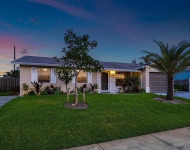1837 16th Avenue N - Photo Thumbnail 32