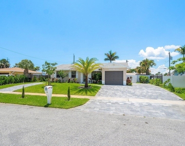 1837 16th Avenue N - Photo Thumbnail 1