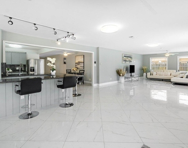 1837 16th Avenue N - Photo Thumbnail 19