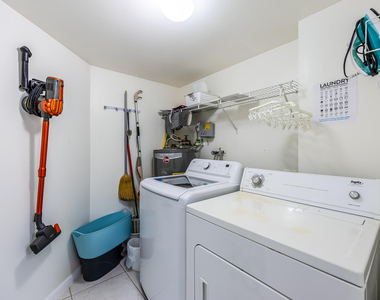 2255 Lindell Boulevard - Photo Thumbnail 42