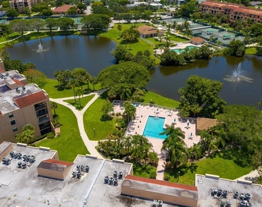 2255 Lindell Boulevard - Photo Thumbnail 9