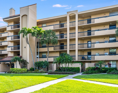 2255 Lindell Boulevard - Photo Thumbnail 40