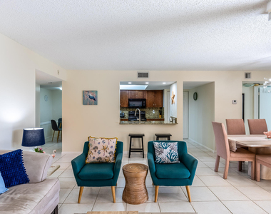 2255 Lindell Boulevard - Photo Thumbnail 27