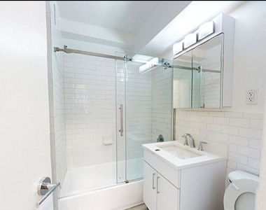 405 East 56th St #6G - Photo Thumbnail 3