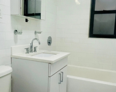 405 East 56th Street - Photo Thumbnail 6