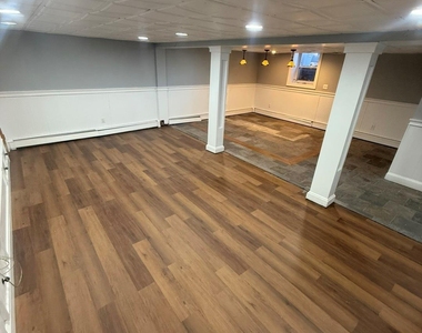 396 Chestnut Avenue - Photo Thumbnail 4