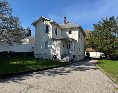 61 Nassau Avenue - Photo Thumbnail 18