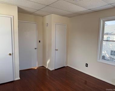 61 Nassau Avenue - Photo Thumbnail 6