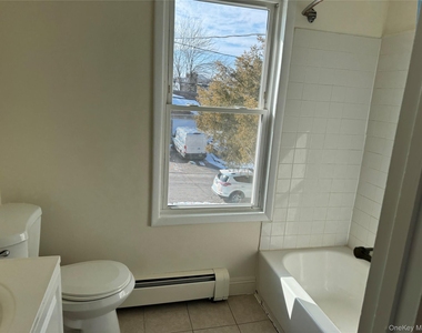 61 Nassau Avenue - Photo Thumbnail 14