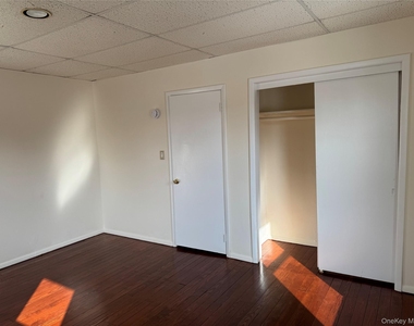 61 Nassau Avenue - Photo Thumbnail 11