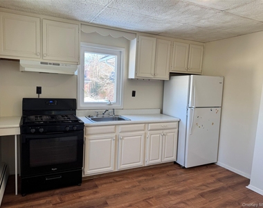 61 Nassau Avenue - Photo Thumbnail 1