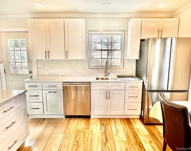 16 Osceola Lane - Photo Thumbnail 5