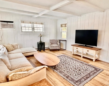 16 Osceola Lane - Photo Thumbnail 8
