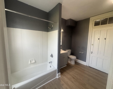 17 Ash Grove Place - Photo Thumbnail 10