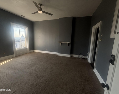 17 Ash Grove Place - Photo Thumbnail 2