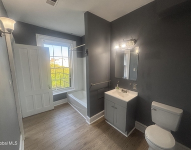 17 Ash Grove Place - Photo Thumbnail 11