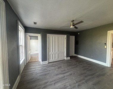 17 Ash Grove Place - Photo Thumbnail 9