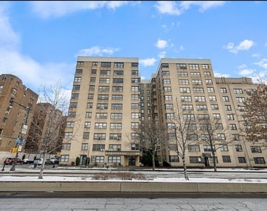 930 Grand Concourse - Photo Thumbnail 11