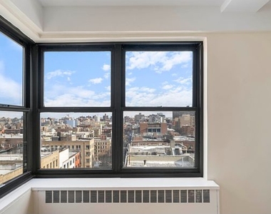 930 Grand Concourse - Photo Thumbnail 5