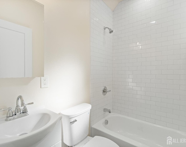 826 George Street - Photo Thumbnail 13