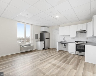 7040 Oxford Avenue - Photo Thumbnail 31