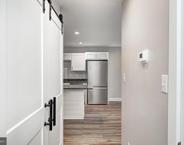 7040 Oxford Avenue - Photo Thumbnail 48