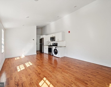 5011 Germantown Avenue - Photo Thumbnail 9