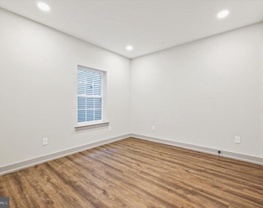 1426 1426 N 7th - Photo Thumbnail 9