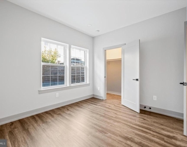 1426 1426 N 7th - Photo Thumbnail 3