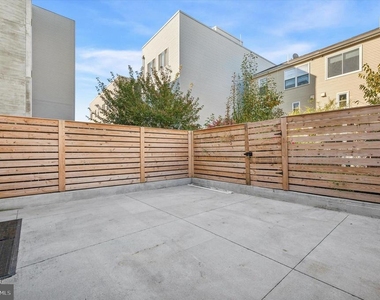 1426 1426 N 7th - Photo Thumbnail 16