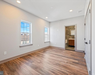 1426 1426 N 7th - Photo Thumbnail 13