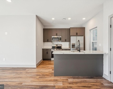 1426 1426 N 7th - Photo Thumbnail 6