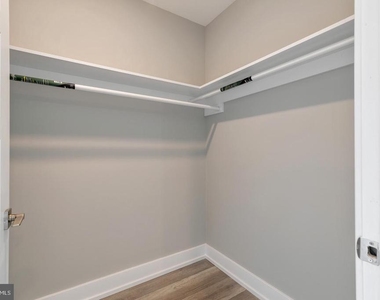 419 W Cumberland Street - Photo Thumbnail 11