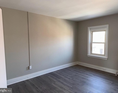 706 Chain Street - Photo Thumbnail 10
