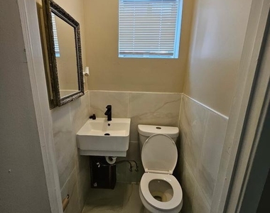 209 Mill Street - Photo Thumbnail 9