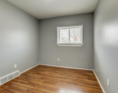 7228 Chalmers Avenue - Photo Thumbnail 3