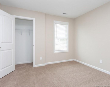 1011 Kingscote Drive - Photo Thumbnail 17