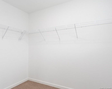 1011 Kingscote Drive - Photo Thumbnail 15