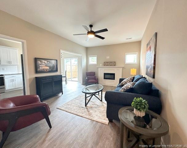 1011 Kingscote Drive - Photo Thumbnail 4