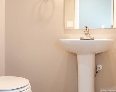 1011 Kingscote Drive - Photo Thumbnail 12