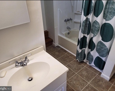 35 W Camden Wyoming Avenue - Photo Thumbnail 4
